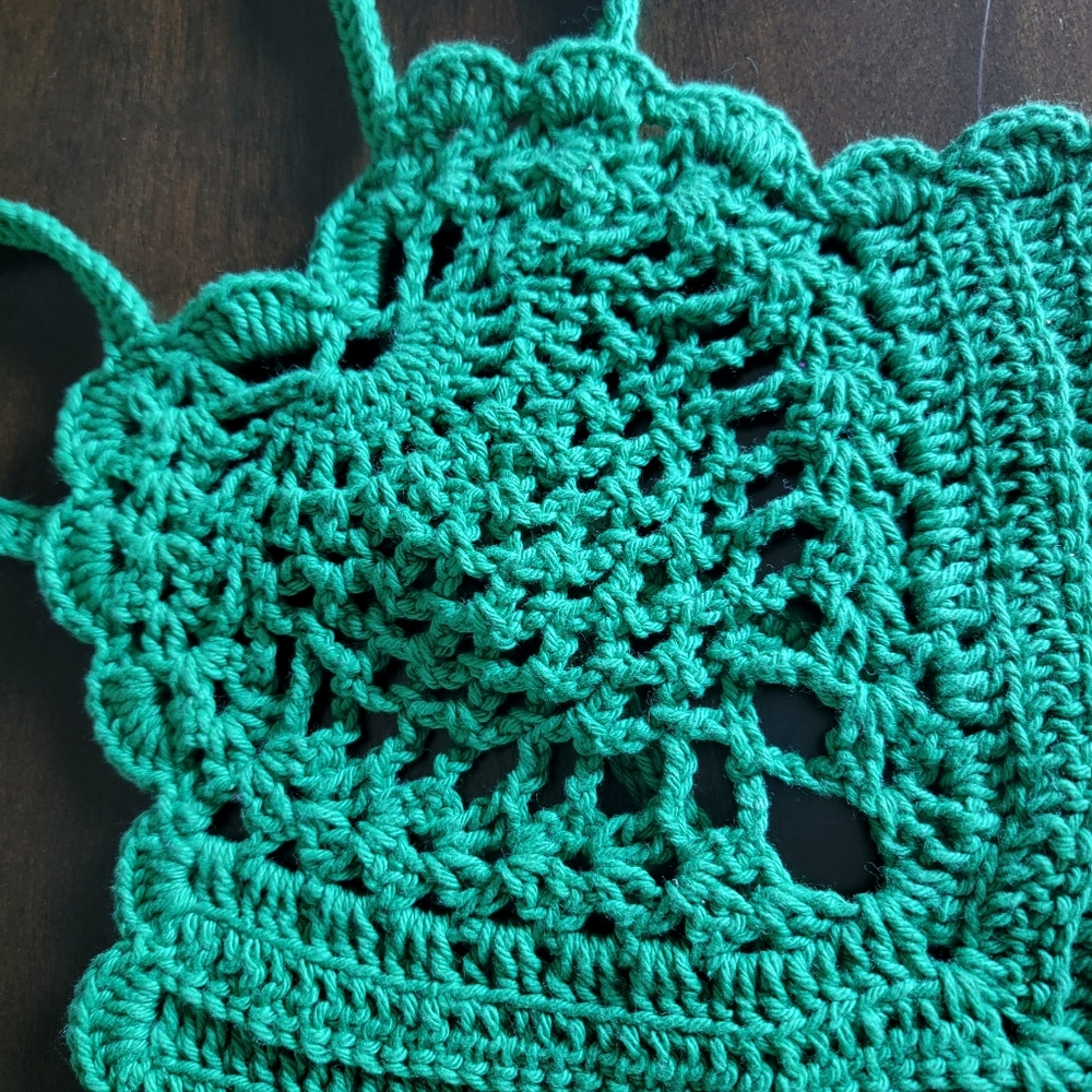 HAND-KNITTED Womens Green Halter Top with Adjustable Straps (One Size) - Picture 4 of 11